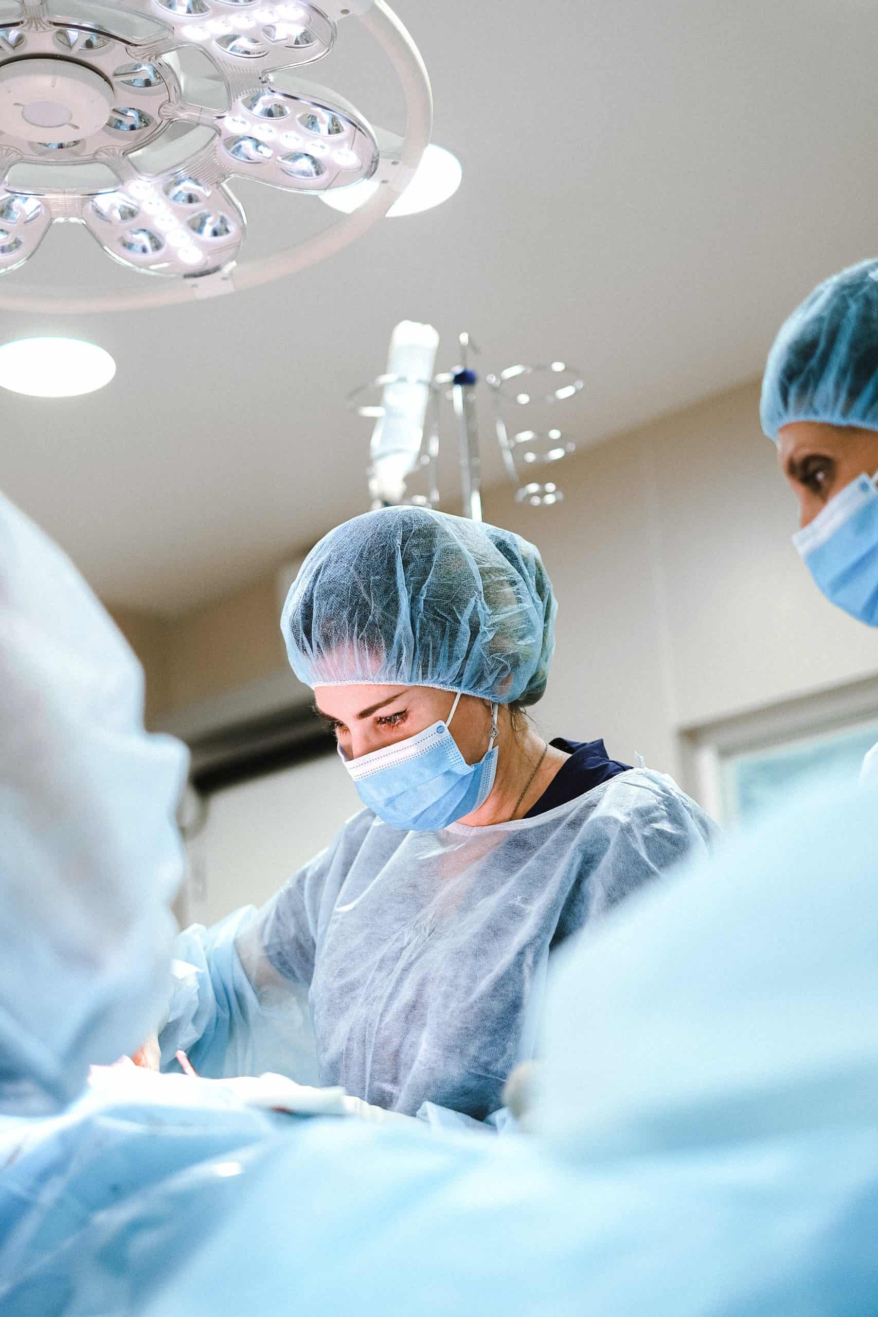 Tips for choosing the right plastic surgeon